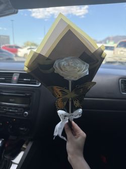 1 Single Flower Mini Bouquet 