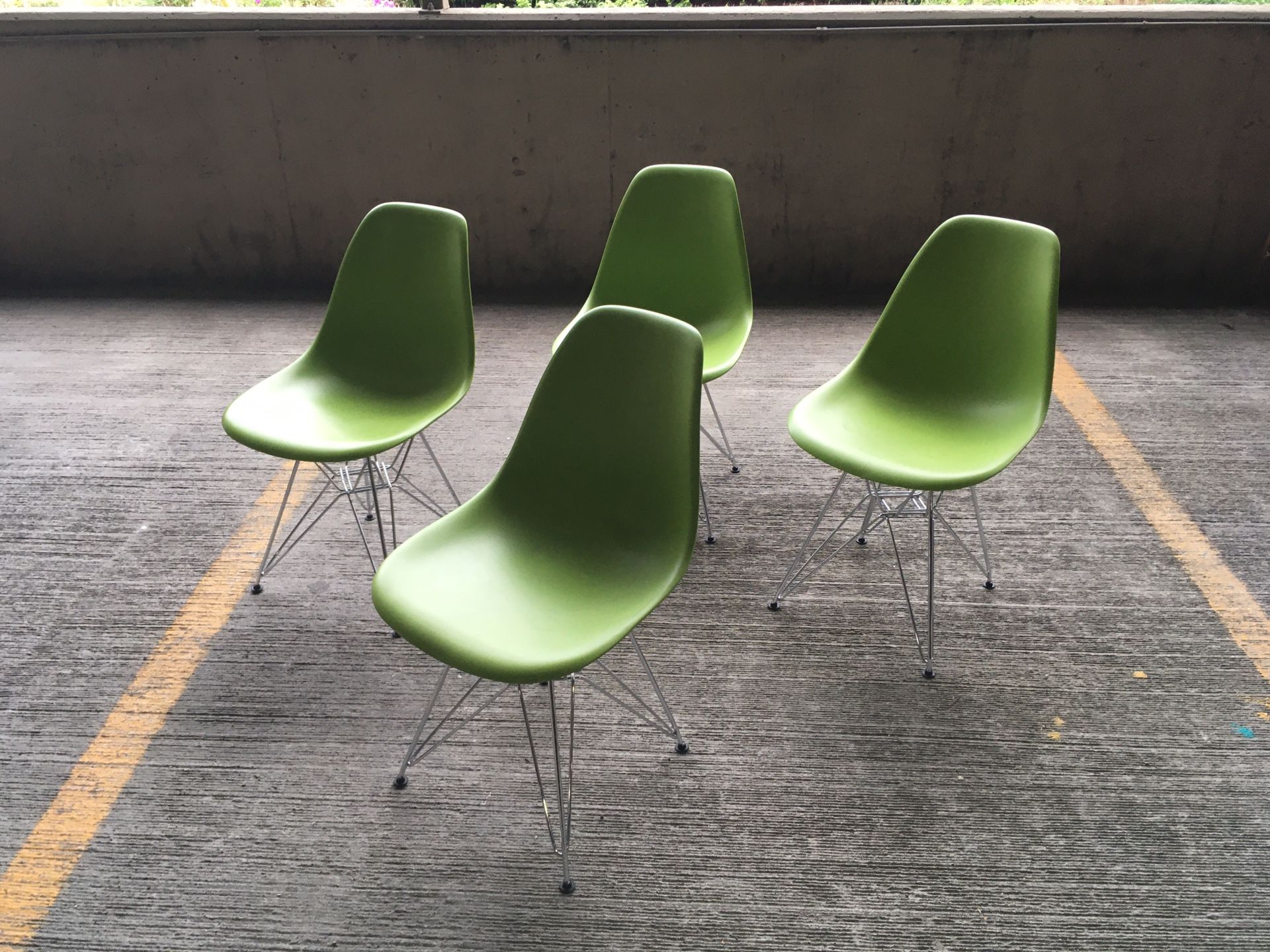 Set of 4 MCM Lime Green Chairs w/Chrome Legs