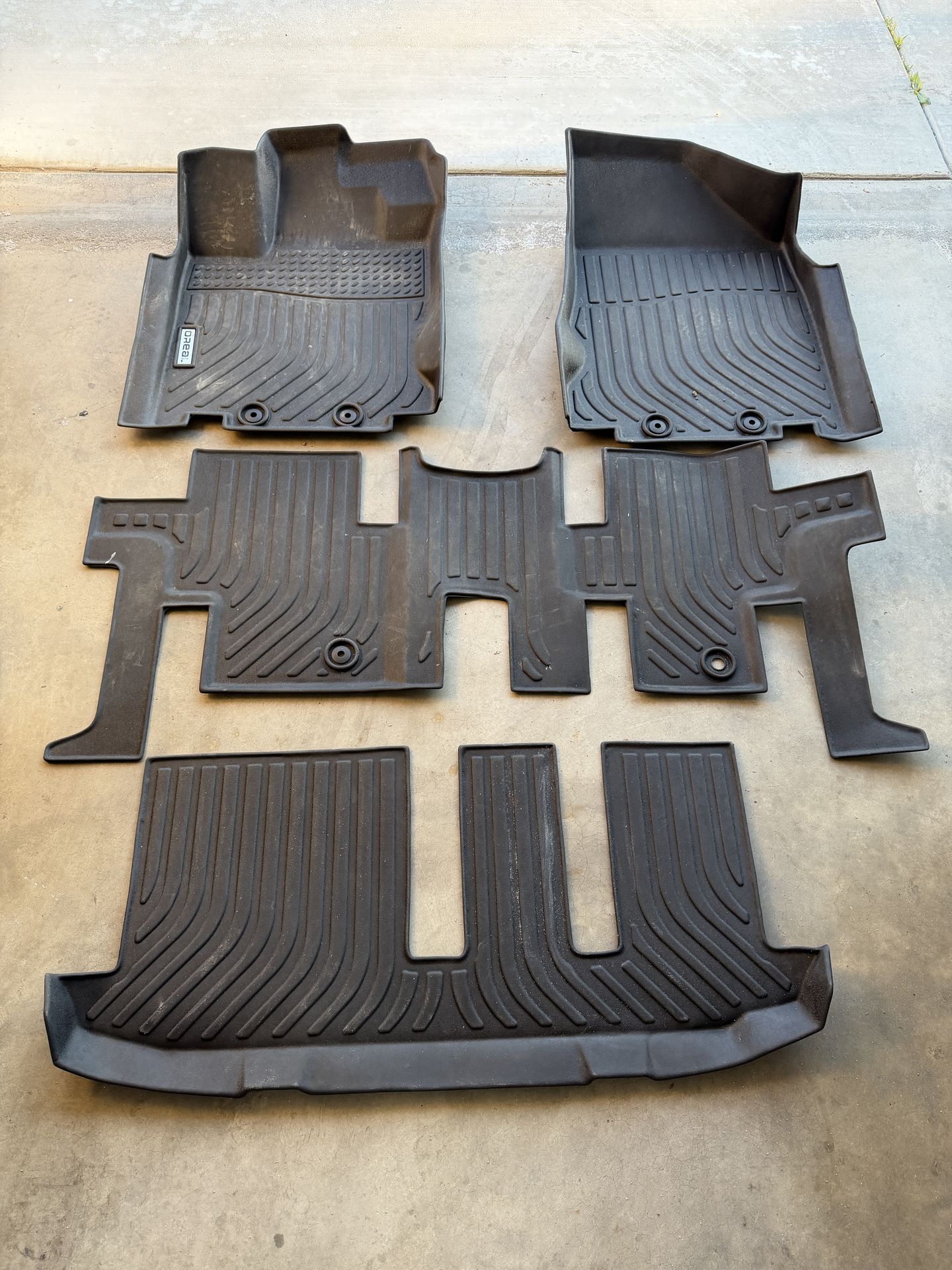 Rugged Infiniti QX60 floor mats. Protect your car.