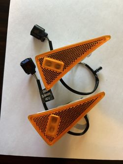 Fits 2020-2023 Hyundai Sonata Hybrid, Front LED Side Marker Light Pair LH RH