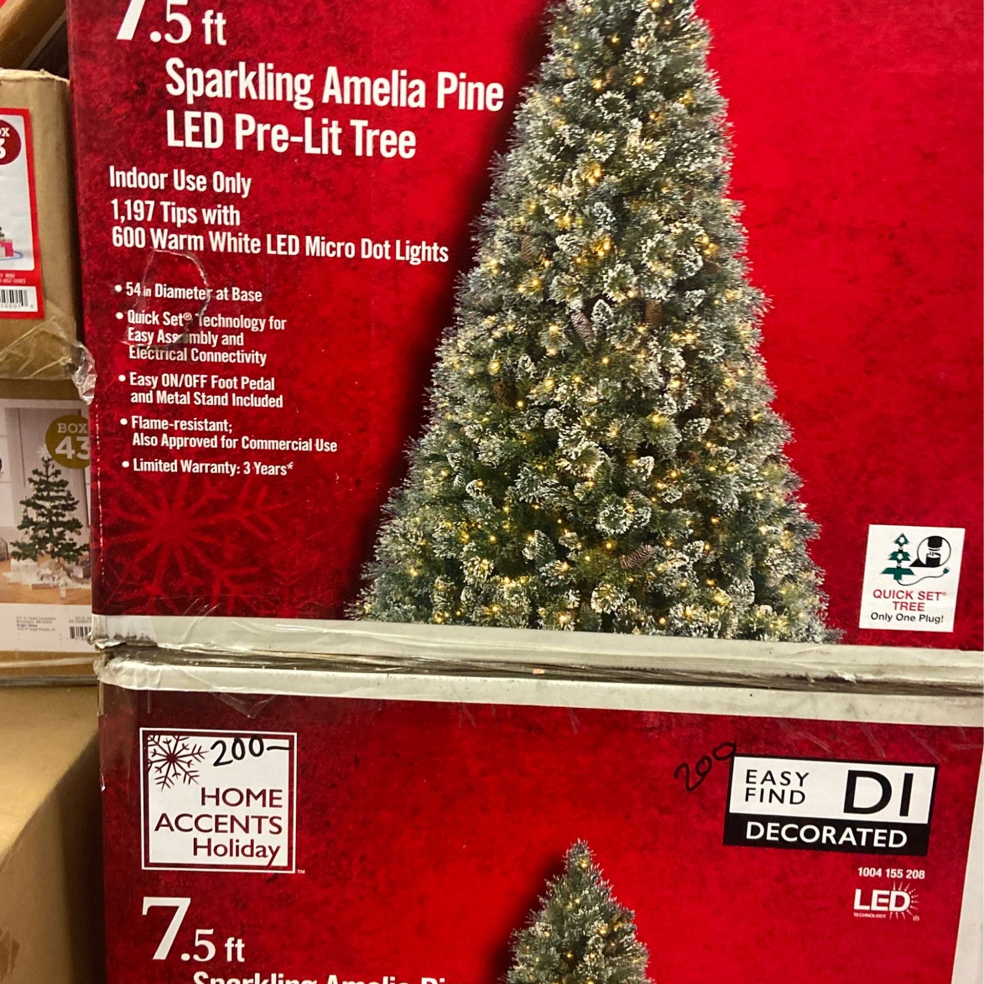7-5 Ft Sparkling Amelia Pine Led pressure- Lit Tree