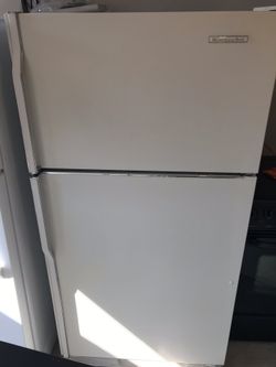 Refrigerator for $220 text me if interested