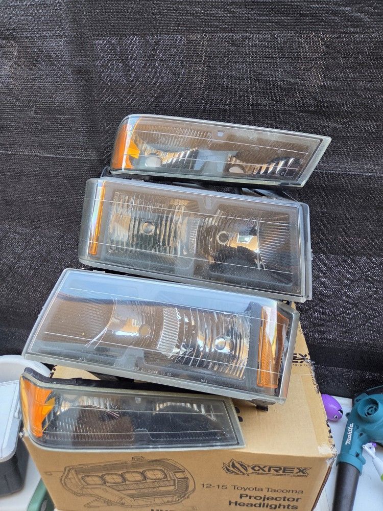 Headlight For 2006 Gmc Canyon
