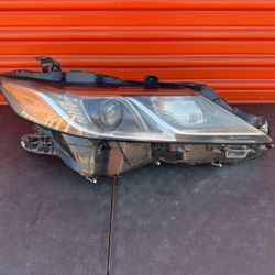 2018-2023 Toyota Camry LED Chrome Headlight RH Right Side Oem 