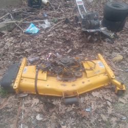Cub Cadet 48" MOWER DECK