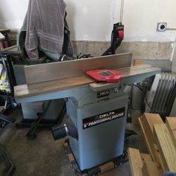 Delta 6" Professional Jointer 37-196C with Tool Cart