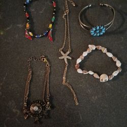 Lot of 5 Bracelets  Costume Jewelry 