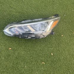 2020, 2021, 2022 Nissan Sentra Headlight 