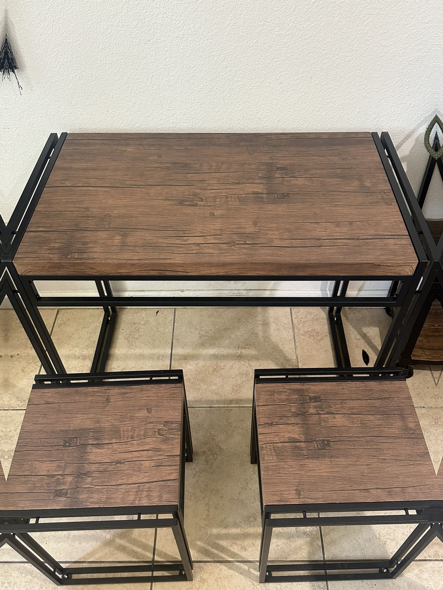 Table & Stools