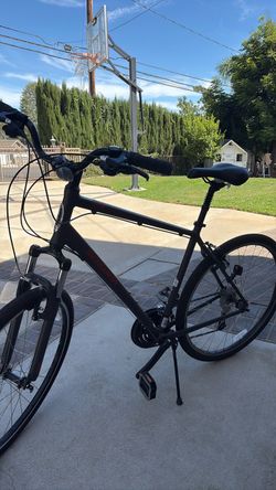 X Large Schwinn Hybrid bicycle - color Gray