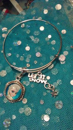 Frozen bracelet