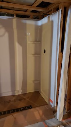 SHOWER WALL PANELS BRAND NEW