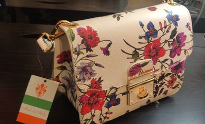 Italian Purse With A Floral Print 