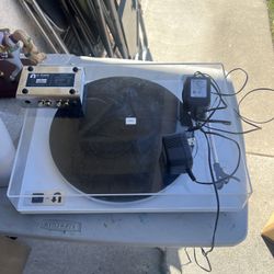Music/Turn Table 