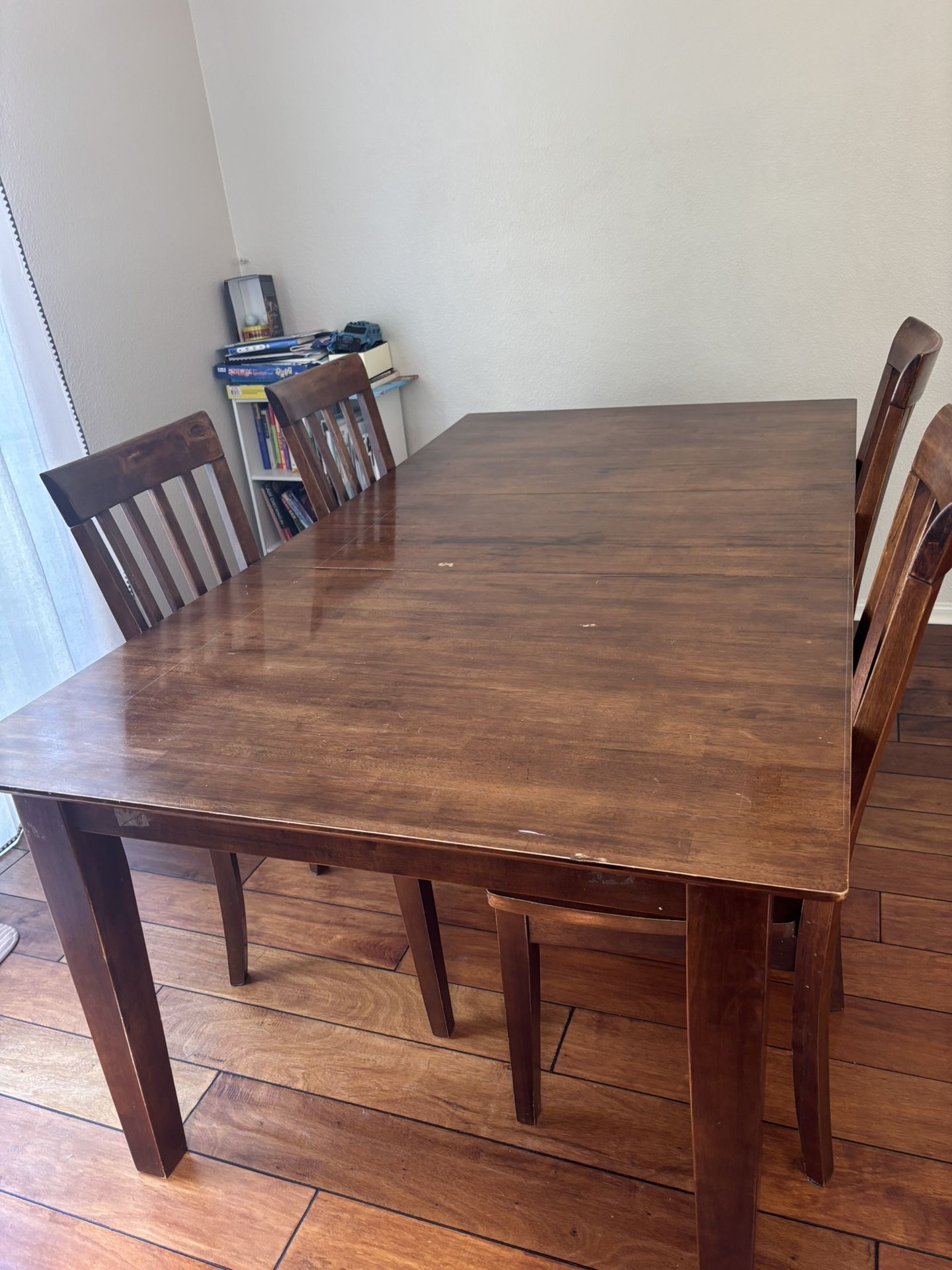 Dining Table + 4 Chairs – $30– Pickup in 4S Ranch