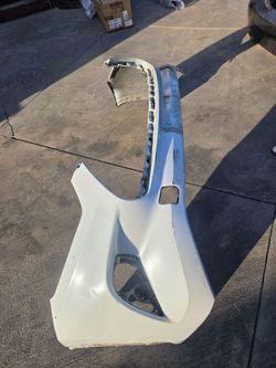 2016 Toyota Highlander Front Bumper