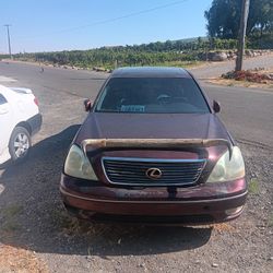 Lexus LS430-gs Sedan 