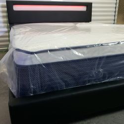 NEW QUEEN PILLOW TOP MATTRESS and BOX SPRING. Bed frame not included 👍