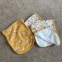 Gerber Set Of 3 Burp Cloths
