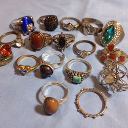 Lot Of 17 Different Rings All In Excellent Wearable Condition 