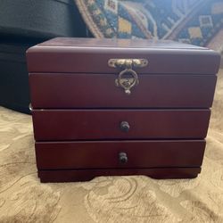 wooden jewelry box 