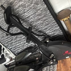 Gym elliptical