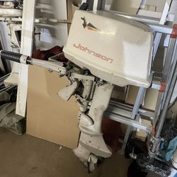 Johnson Outboard Motor 
