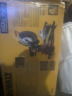 Dewalt Sliding Miter Saw with FLEXVOLT 20V/60V MAX Lithium-lon 9.0Ah
