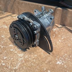 polished Ac Compressor With Bracket