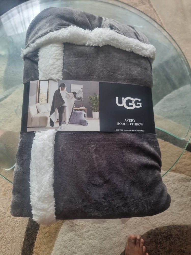 UGG