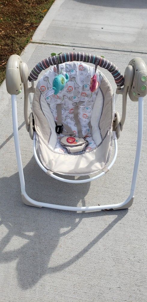 Infant Rocker Roo / Swing.