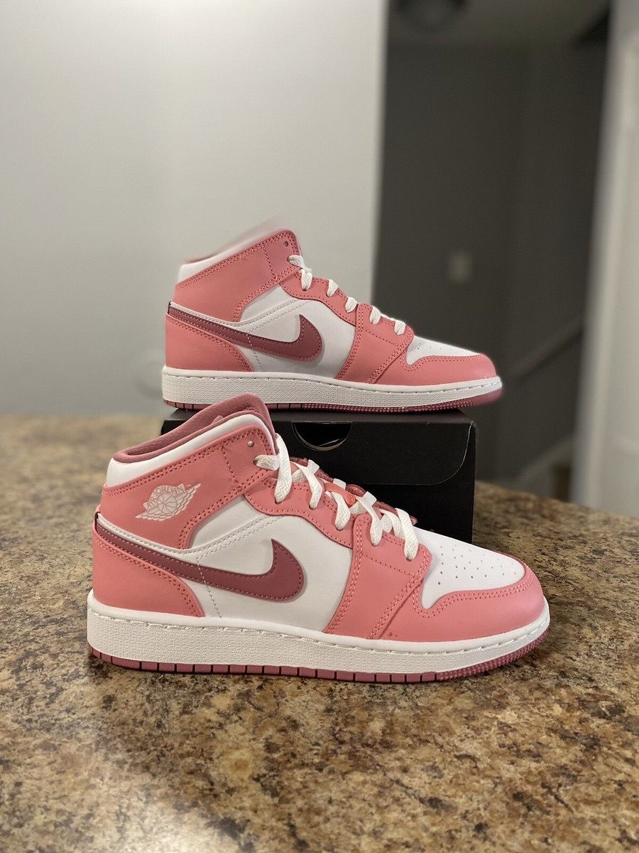 Air Jordan 1 Mid Coral Chalk White Pink