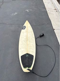 Rusty Surfboards Custom ST – 5’7” (22.7L)