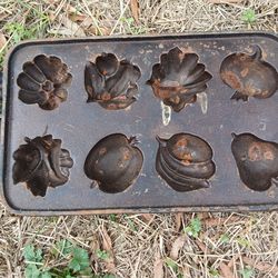 Cast Iron Muffin Pan