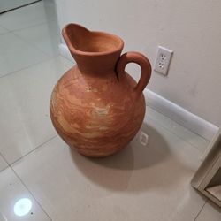Terracotta vase 20.5 in  H x 16.5 In W vintage 01 piece