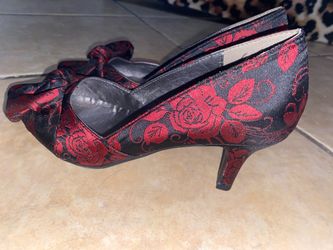 Beautiful red floral heels