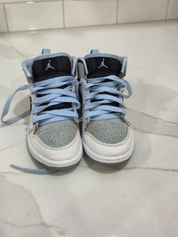 Girl shoes