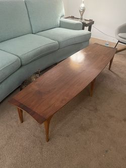 Gorgeous Elliptical Mid-Century Modern Walnut Coffee Table