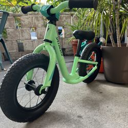 Specialized Hotwalk Balance Bike