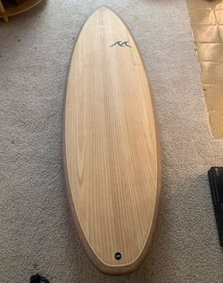 NEW 6’0 surfboard