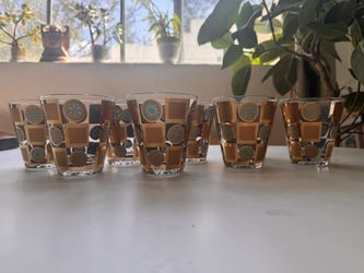 Gorgeous Set Of 8 Mid century Carnival Glasses