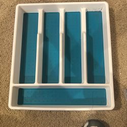 Desk or kitchen drawer organizer