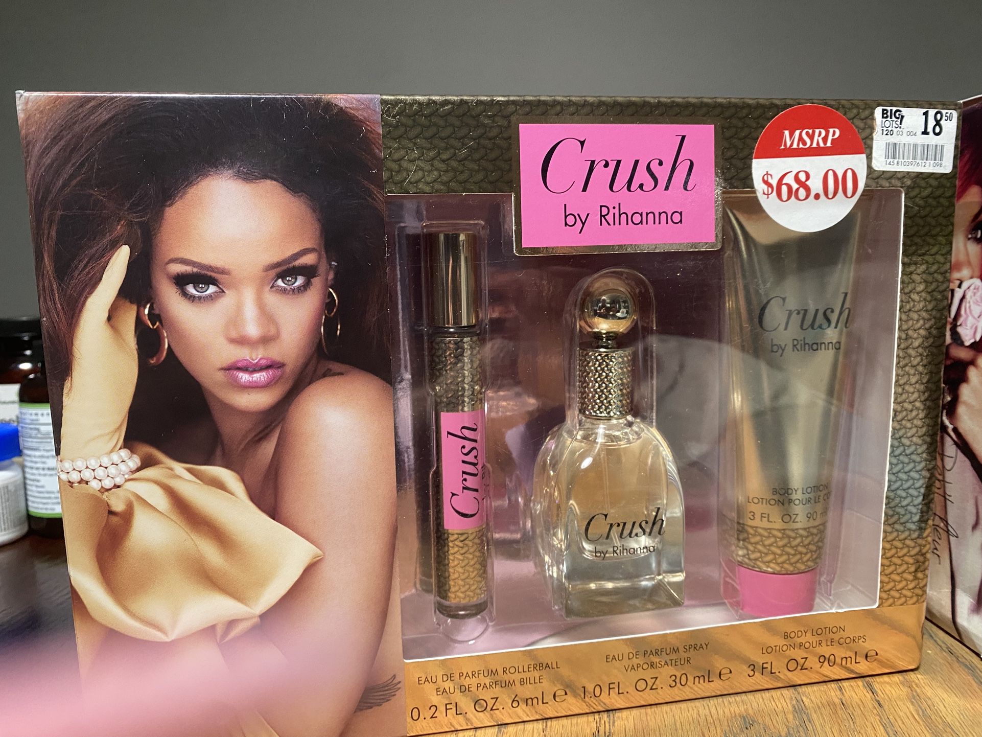 Rihanna, Paris Hilton, Tory Burch Perfumes