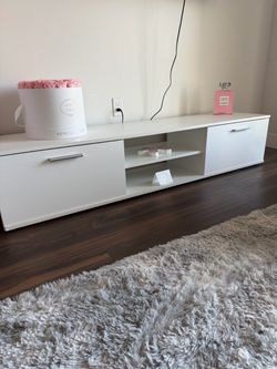 Tv stand