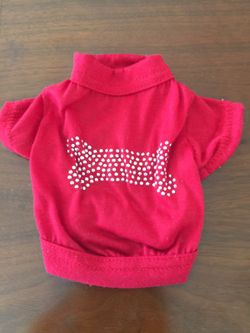 Dog clothing. 6 pounds is less