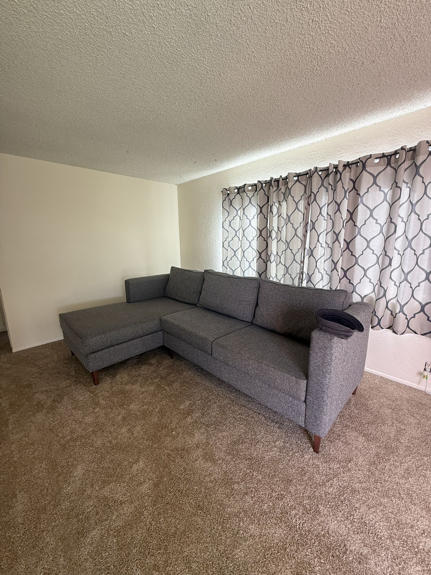 Jerome’s MCM Grey/Blue Chaise Couch 