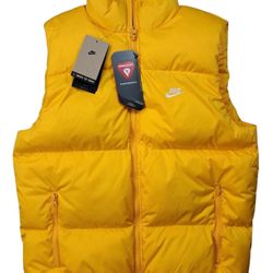 Nike Sportswear PrimaLoft Water Repellent Puffer Vest FB7373-739 Size L Yellow