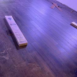 laminate floor /vinyl floor /new floor /pisos 