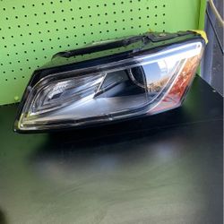 2013-2017 Audi Q5 Left Driver Side Headlight Xenon OEM 8R0941043E