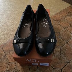 Black Flats Size 37 or 7